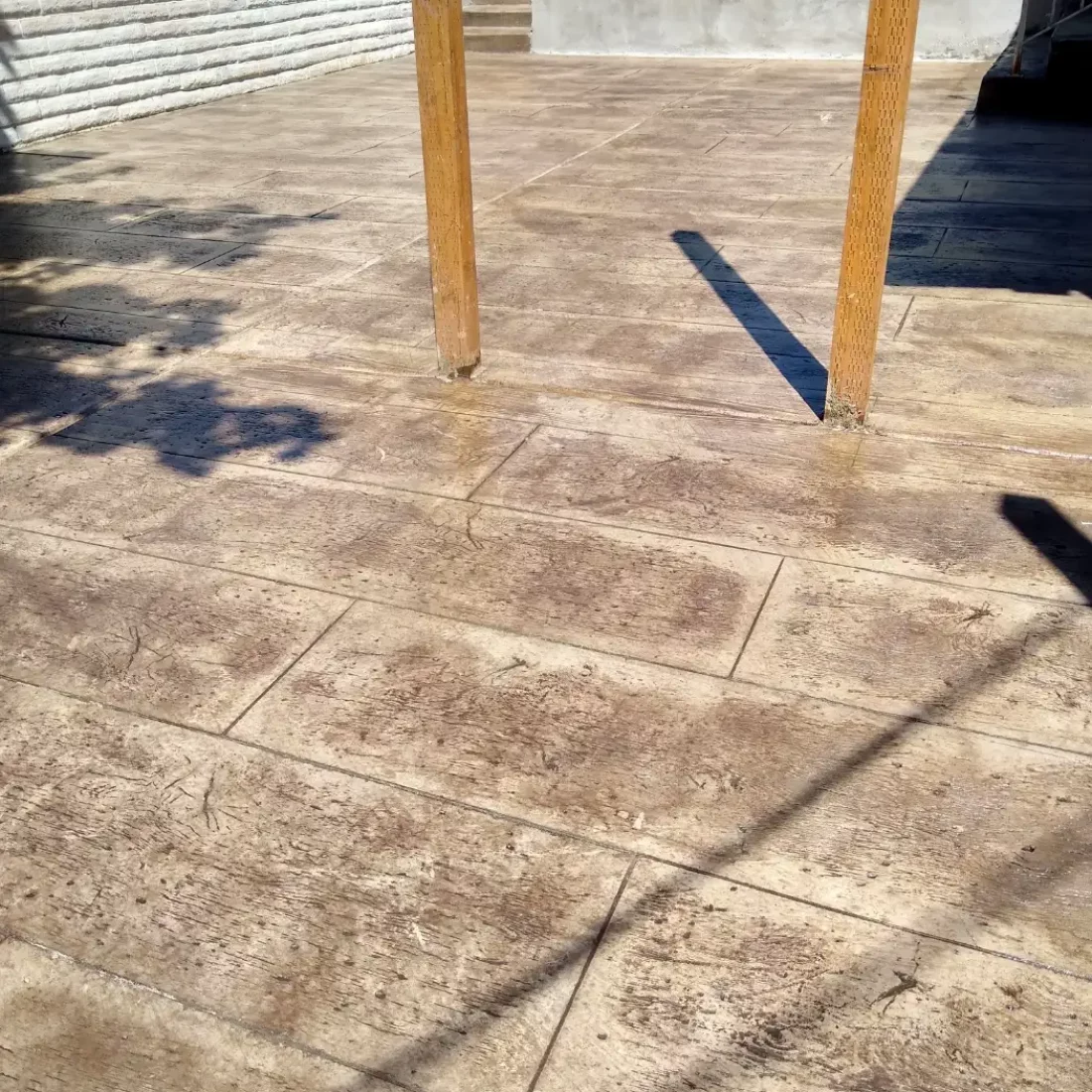 sandy-utah-stained-concrete-contractor