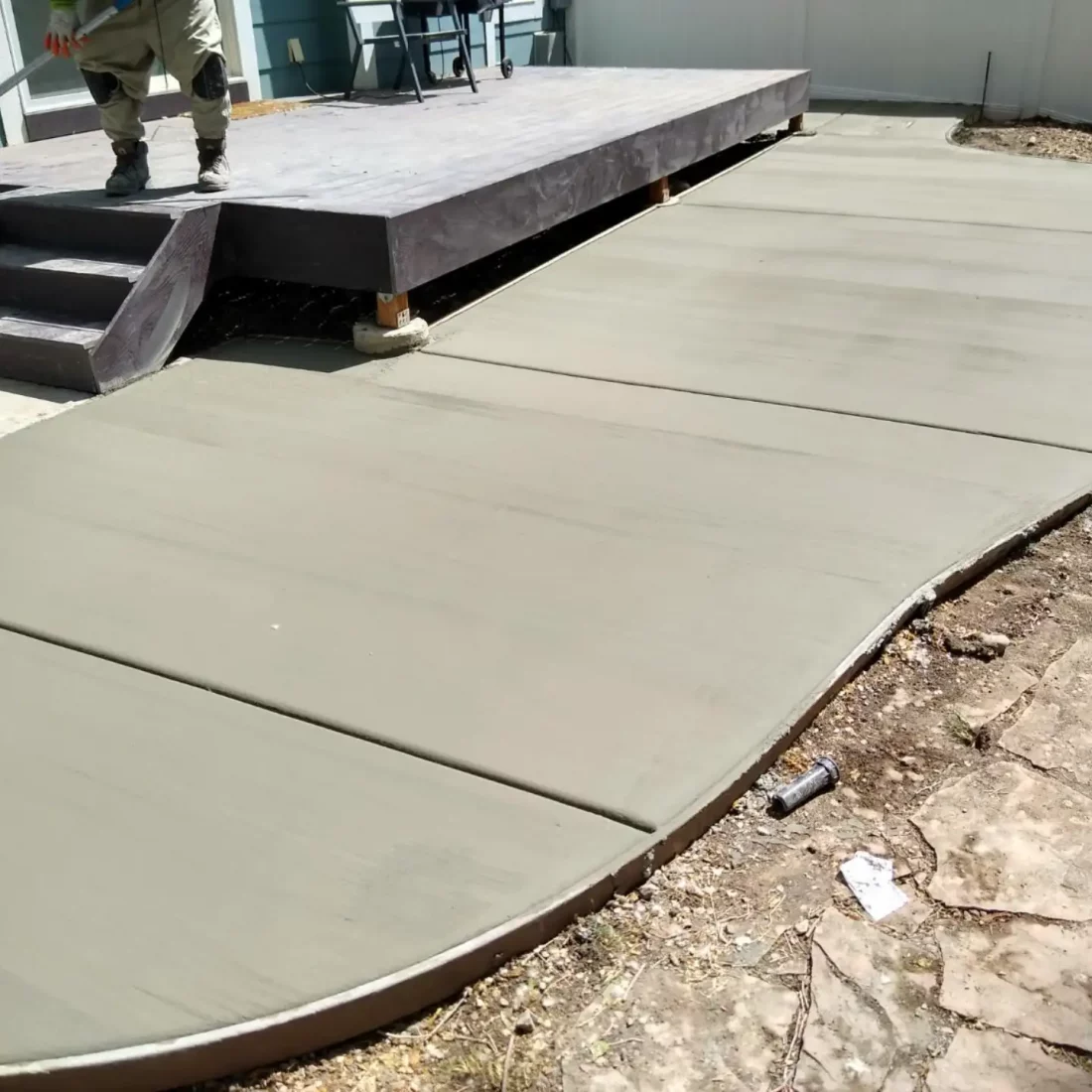 south-jordan-utah-concrete-walkway-patio-contractor